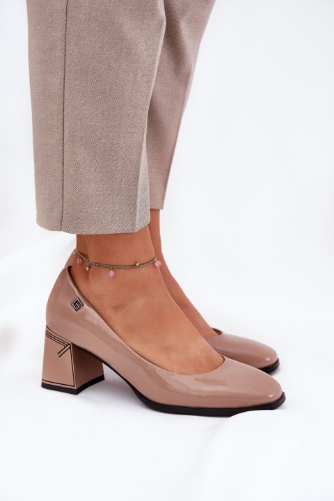 Lakuoti aukštakulniai ant kulno