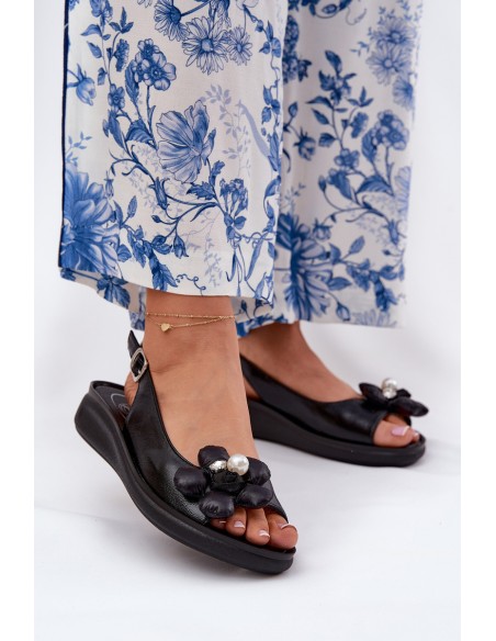 Ladies Sandals With Decorative Flower Black Divonne