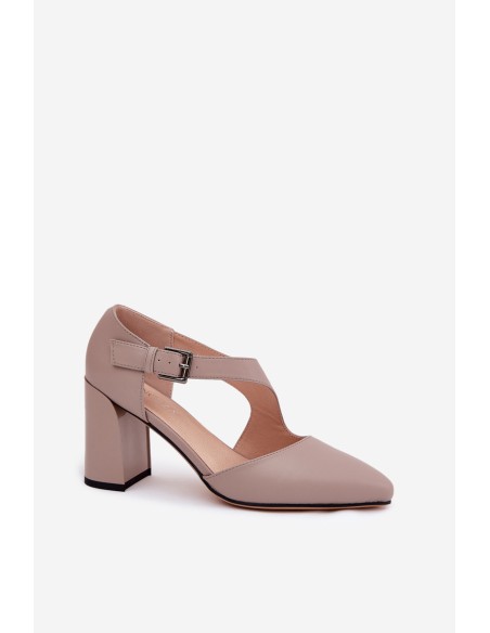 Aukštakulniai su sagtimi