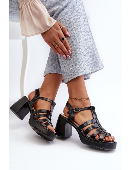 Lacquered Leather Women's Sandals On Heel Black Vinceza 66621