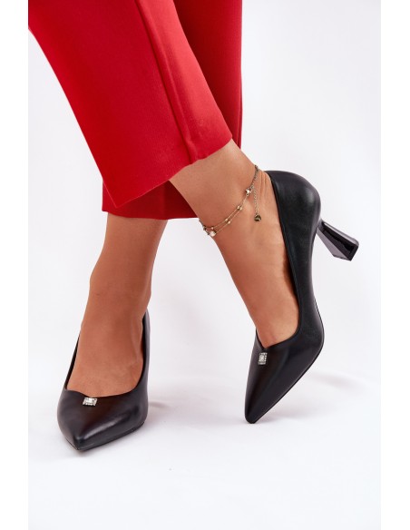 Elegant Heels on a Flared Stiletto Vinceza 62222 Black