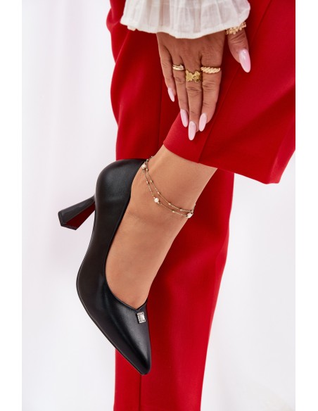 Elegant Heels on a Flared Stiletto Vinceza 62222 Black