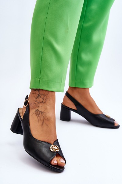 Fashionable Leather Heel Sandals Black Hette 2