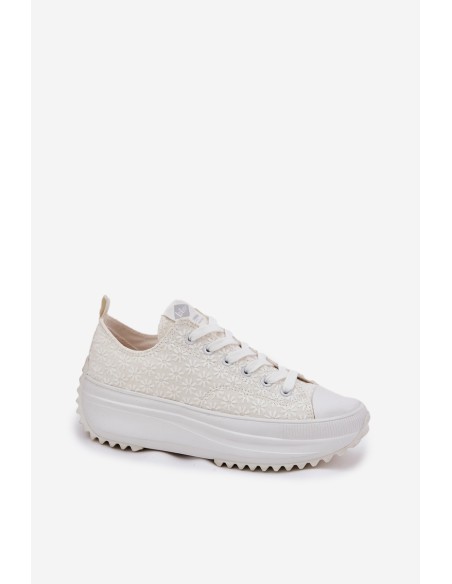 Women's Sneakers With Embroidery On Platform Lee Cooper LCW-25-31-3465L White