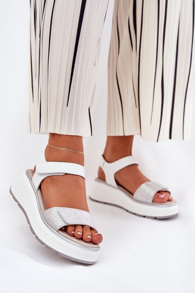 Moteriškos odinės basutės su platforma ir pleištu, su lipdukais S.Barski sidabrinės