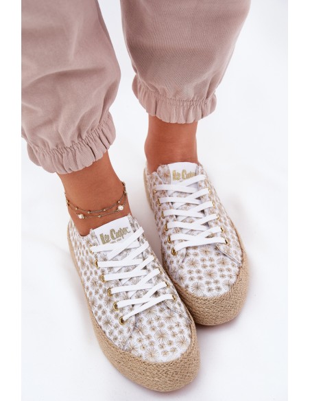 Patterned Women's Sneakers On Platform With Braiding Lee Cooper LCW-25-08-3648L White-Gold