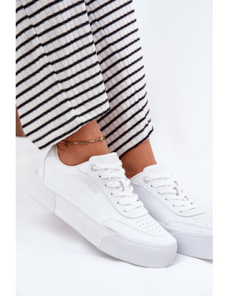 Low sneakers made of eco leather Big Star RR274303 White