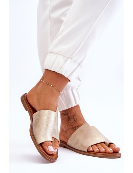 Moteriškos odinės šlepetės šviesiai auksinės Amite spalvos