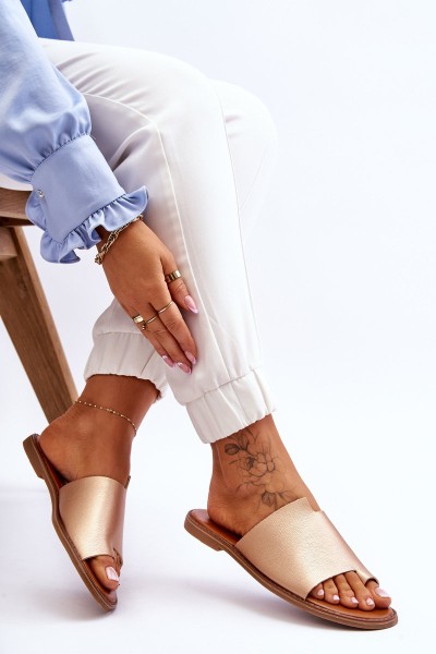 Moteriškos odinės šlepetės aukso spalvos Amite