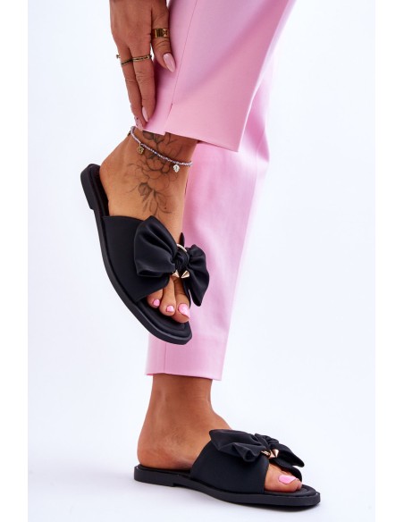 Moteriškos odinės šlepetės su kaspinu juodos Becky