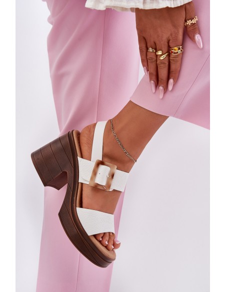 Ladies sandals on a chunky heel and platform White Vinceza 17387