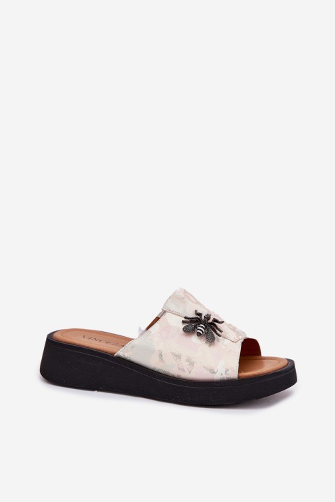 Ladies Leather Slippers With Brooch Vinceza 66752 Beige