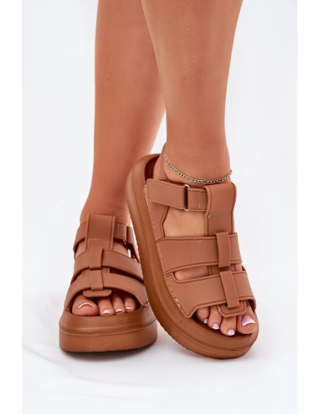 Moteriškos platforminės basutės su kampelinėmis spalvomis „Nitavelia“