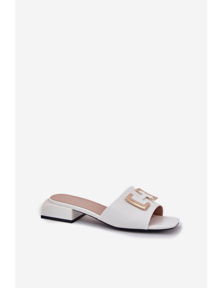 Elegantiškos moteriškos basutės su blokiniu kulnu ir auksinėmis detalėmis Vinceza 62229 White