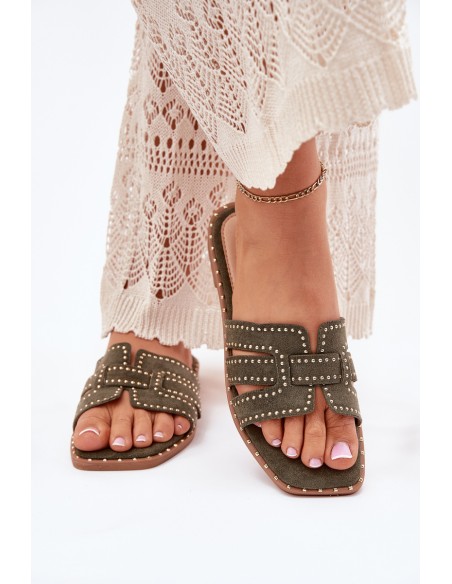 Puošnios plokščios basutės su žaliais raštais