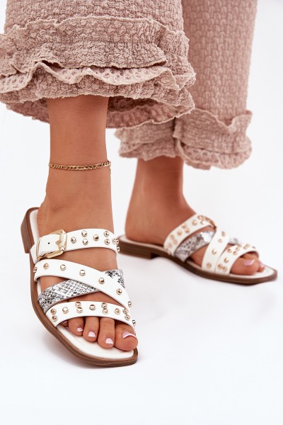 Embellished women's flip flops on flat heel with straps and buckle white Manitte