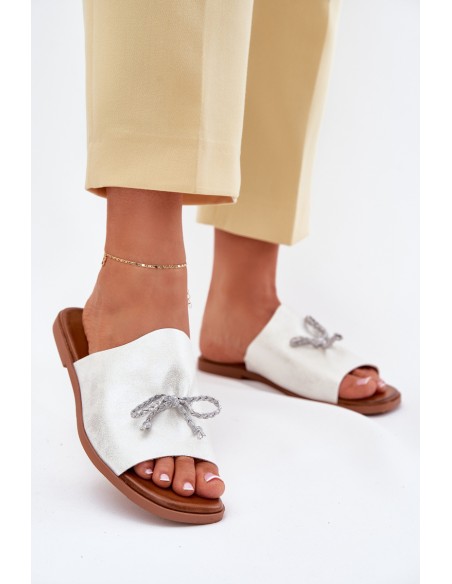 Women's sandals on flat heel with decorative tying silver Norela