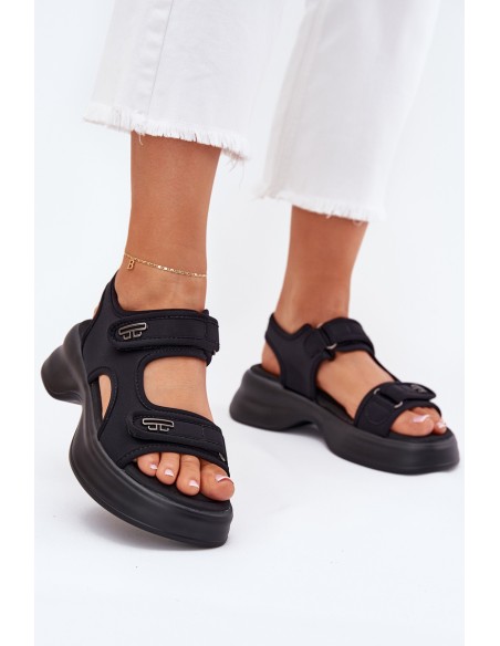 Moteriškos basutės su auksinėmis detalėmis juodos Luvira