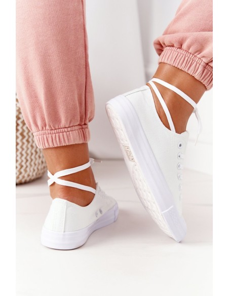 Classic Women's Sneakers White Omerta