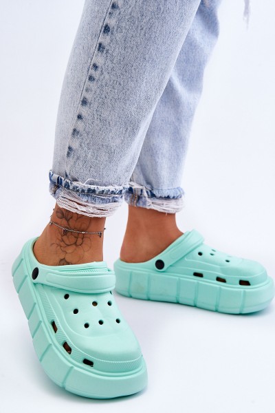 Women's Foam Platform Crocs Mint Beckett 2