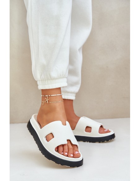 Foam Slippers With Cutouts White Neladith