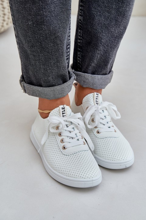 Moteriški perforuoti sportbačiai su raišteliais šviesiai smėlio spalvos „Carinel“