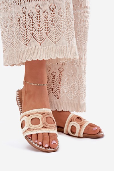 Nertos moteriškos šlepetės plokščiu kulnu smėlio spalvos Nirina