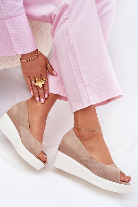 Women's wedge sandals made of eco suede beige Velira