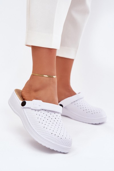 Moteriškos šlepetės su putplasčiu, baltos Faylina