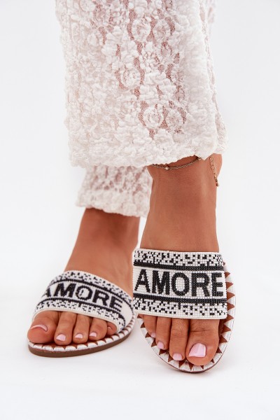 Ladies flat sandals with decoration Amore white Avelina
