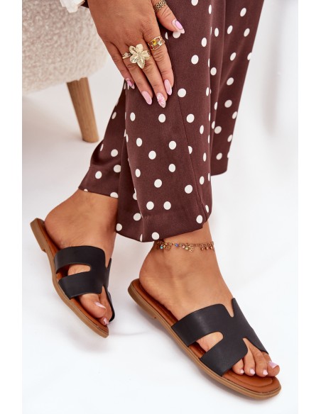 Women's Flat Sandals With Cutouts Black Salyra