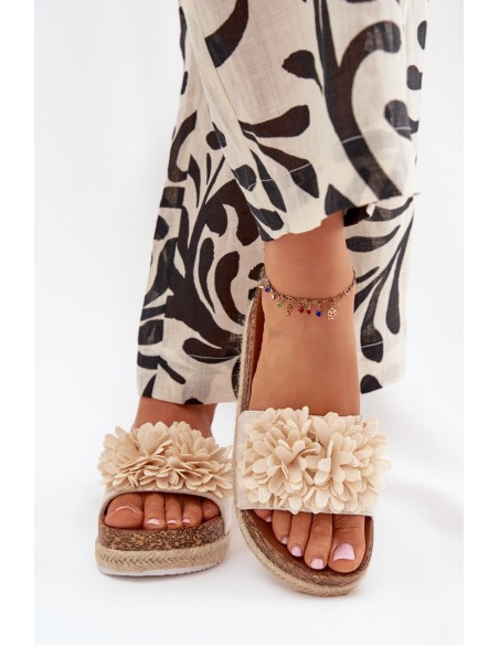 Ladies platform sandals with decorative flowers beige Tessara