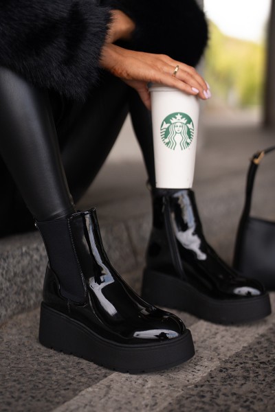 Juodi moteriški lakuotos odos aulinukai su platforma ir pleišto formos kulnu „Wloedia“ 2