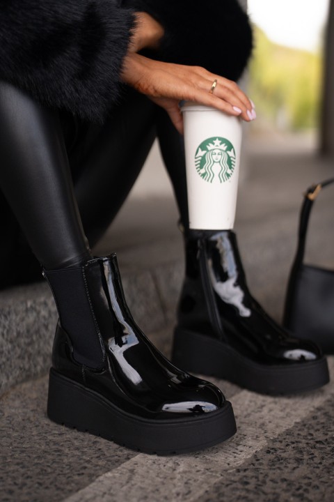 Black Wloedia women's patent leather ankle boots with platform and wedge heel
