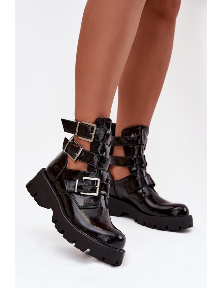 Lacquered Women's Boots with Straps and Silver Clamps Black Helisse
