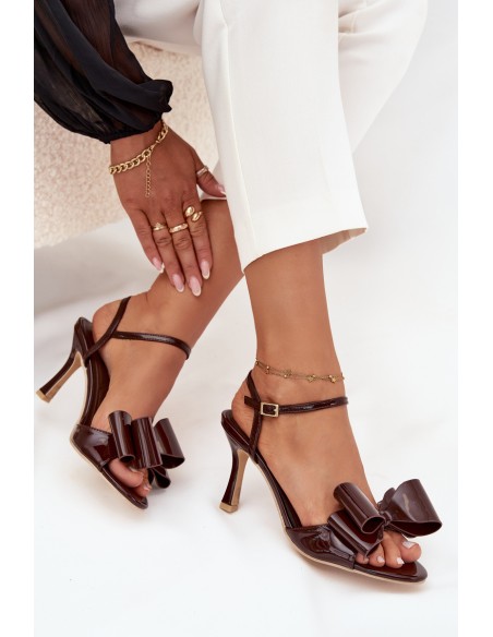 Patent leather high heel sandals with bow chocolate Noliva