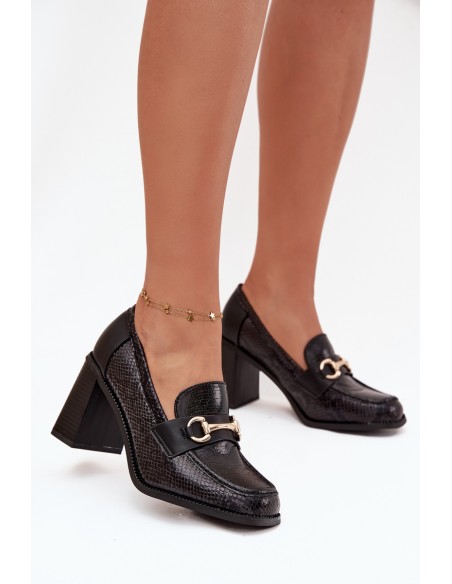 Women's Low Shoes with Heels with Embossing and Gold Detail Black Novella