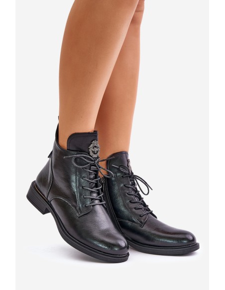 Warm Boots On Flat Heel With Ornament Black Leonise