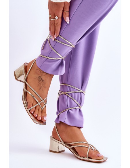 Surištos basutės su auksiniais aukštakulniais „Secret Love“