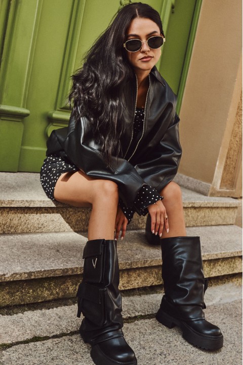 Insulated Slip-on Women's Boots on a Thick Platform with Pockets Black Clarinda