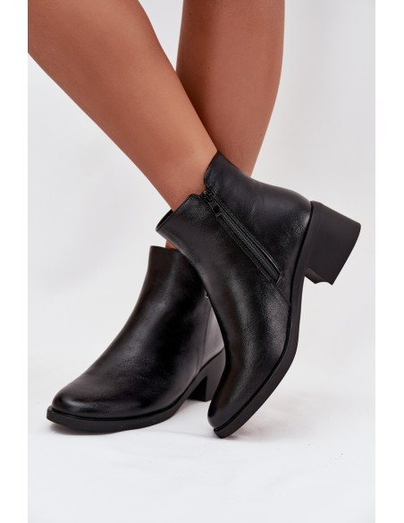 Insulated women's ankle boots on block heel black Delmira