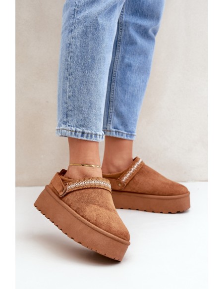 Snow Boots With Decorative Embroidery Camel Selithria