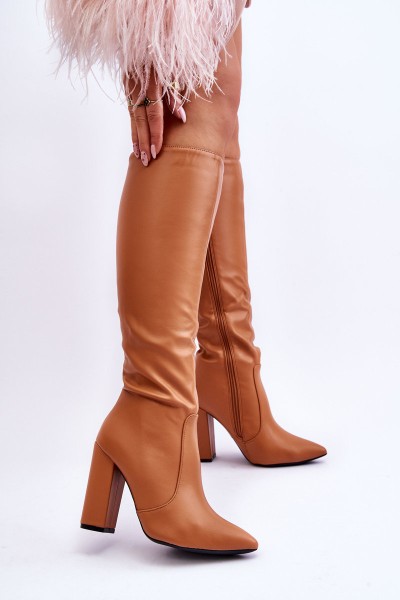 Classic Boots On A Post Camel Mayra