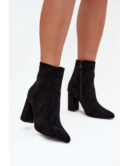 Insulated women's ankle boots with heel made of eco suede black Pralina