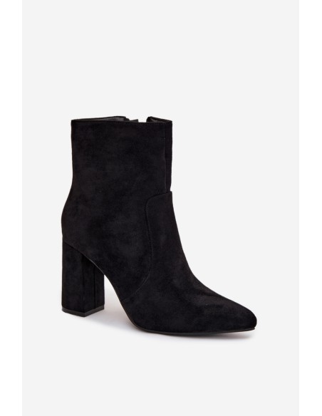 Insulated women's ankle boots with heel made of eco suede black Pralina