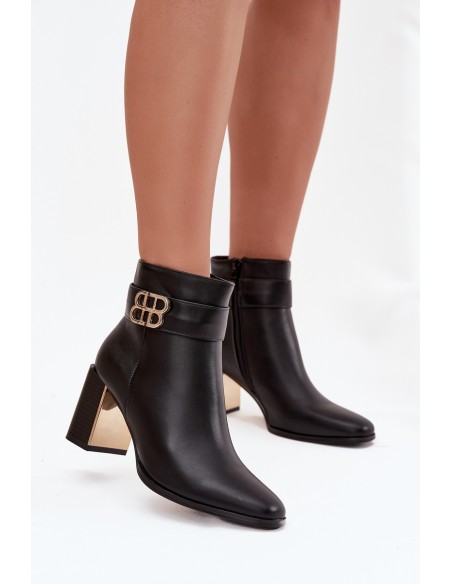 Women's ankle boots on heel with strap and gold detail Black Galinne