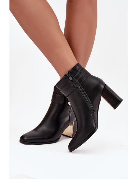 Women's ankle boots on heel with strap and gold detail Black Galinne
