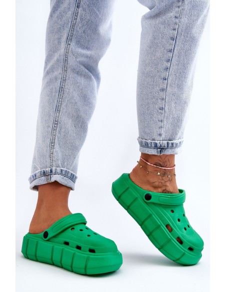 Women's Foam Crocs On Platform Green Beckett