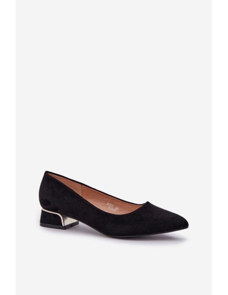 Pumps With Low Heel And Pointed Toes Black Terilara