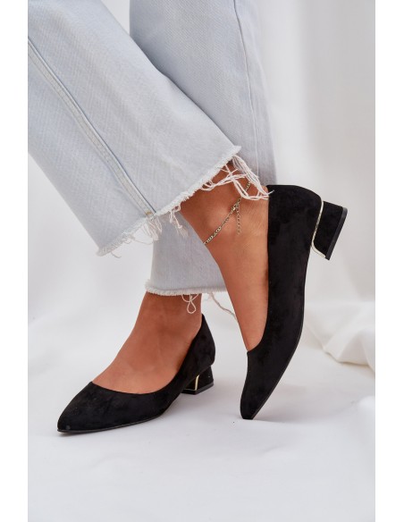 Pumps With Low Heel And Pointed Toes Black Terilara